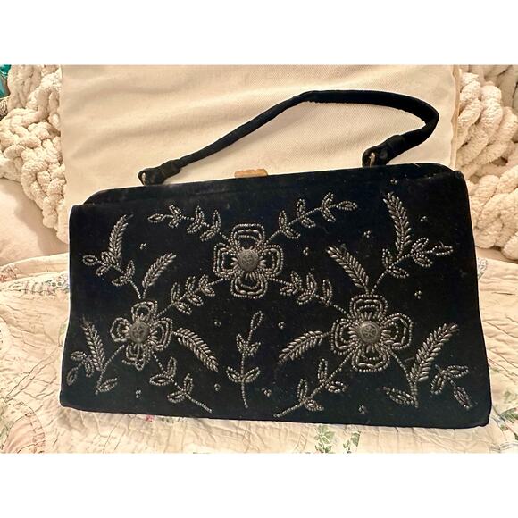 VINTAGE FIFTIES LARGE SOURE BEADED BLACK VELVET BAG - Picture 8 of 12